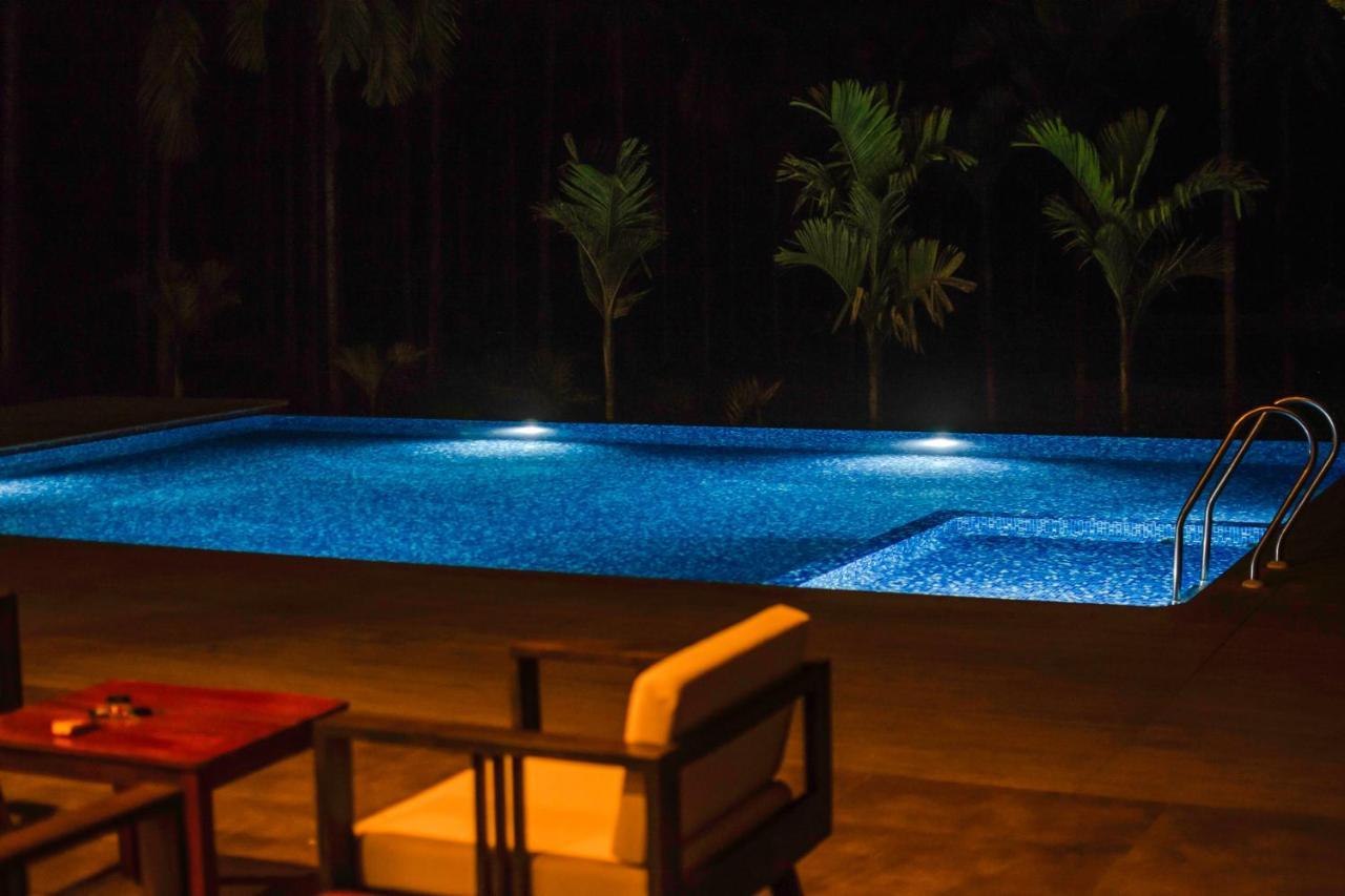 Stayvista At Tall Silver With Infinity Pool & Breakast Madikeri Exteriér fotografie
