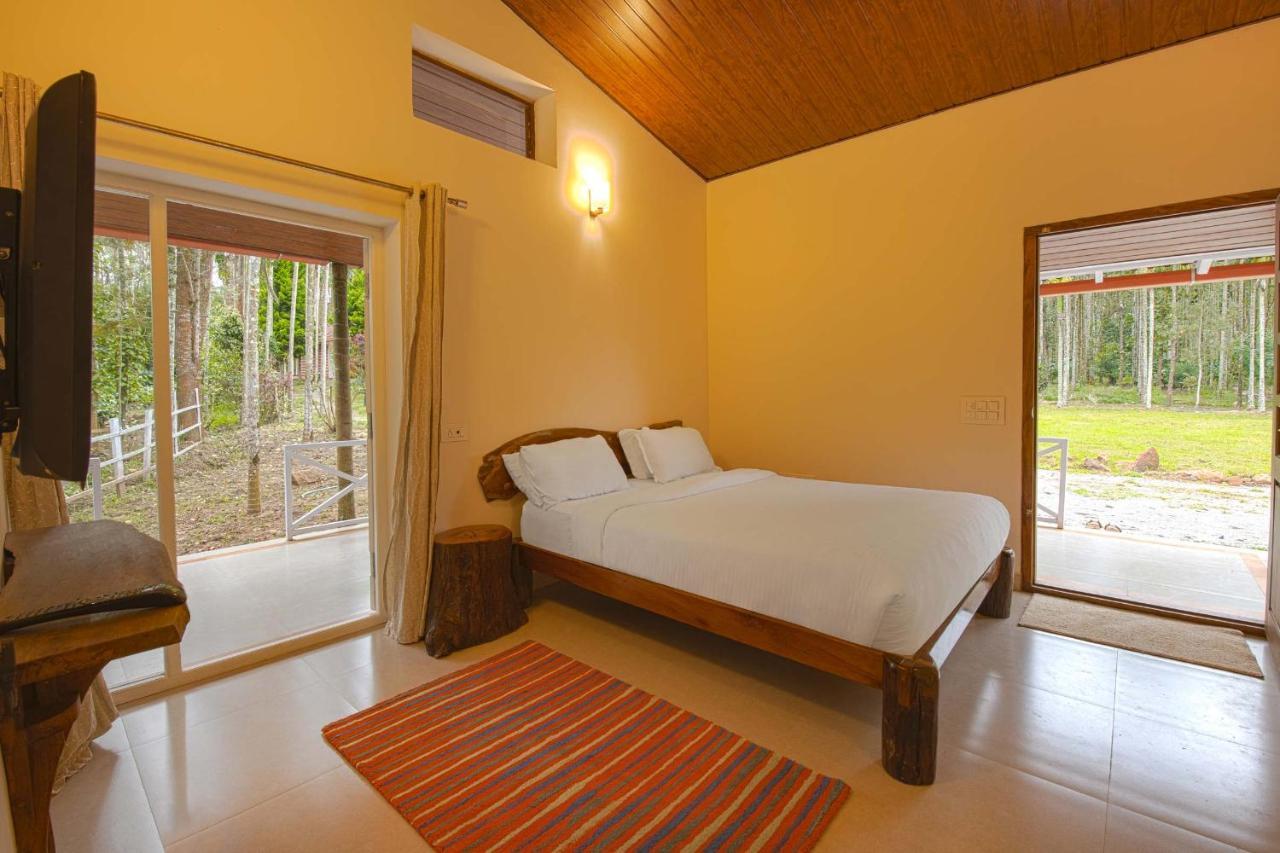 Stayvista At Tall Silver With Infinity Pool & Breakast Madikeri Exteriér fotografie